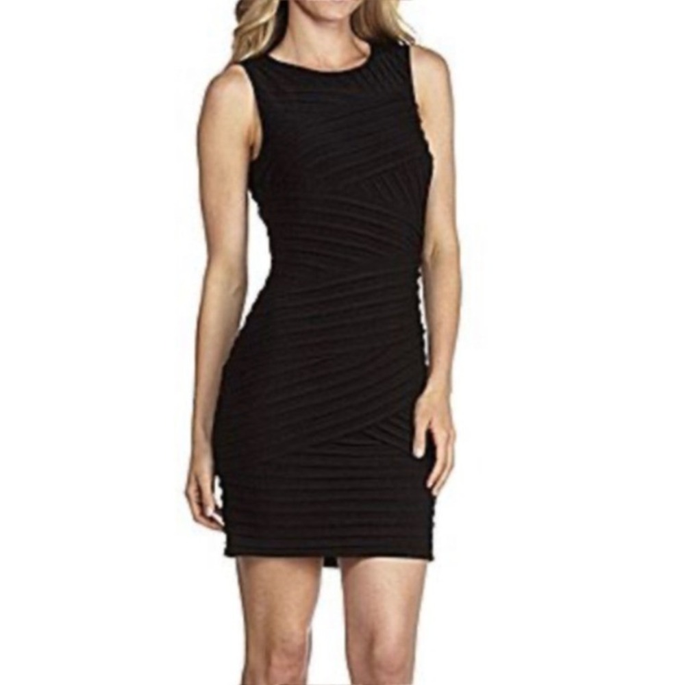 Calvin Klein Black Bandage Tiered Sheath Dress‎ Sleeveless Size 6 Cocktail LBD
